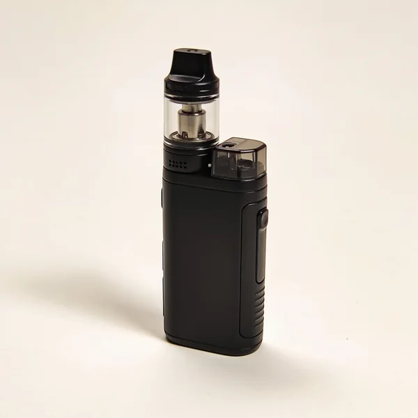 OXVA, mehrweg vape, Beispielgerät in schwarz
